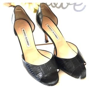 MANOLO BLAHNIK Black leather SANDAL